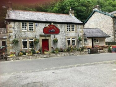 Anglers rest Tideswell