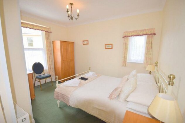 Tor Dean Guest House - Photo4