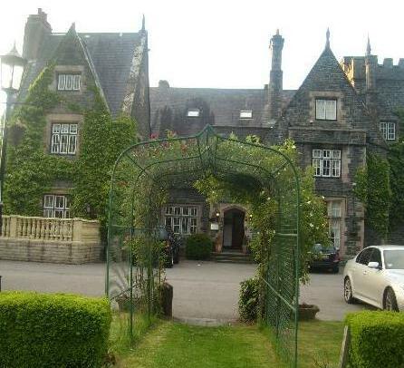 Maenan Abbey Hotel