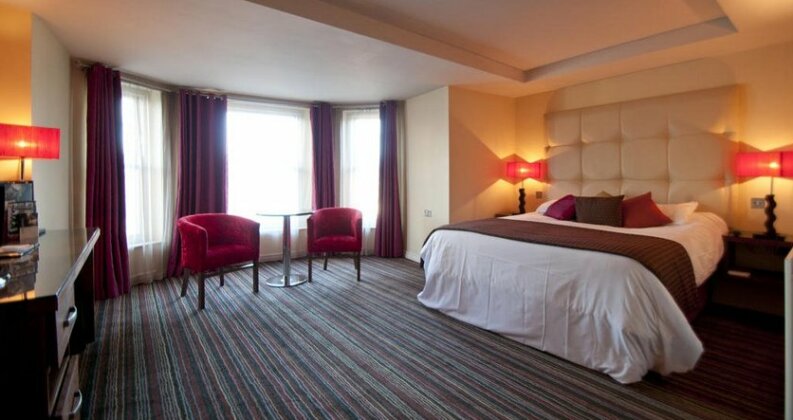 The Whistledown Hotel - Photo4