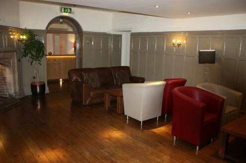 The Warwick Arms Hotel - Photo4