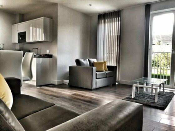 Luxury 2 Bed 2 Bath in SMALL apartment block & SELF CHECK IN - Photo2