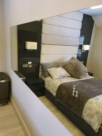 Luxury Rooms Watford - Photo2