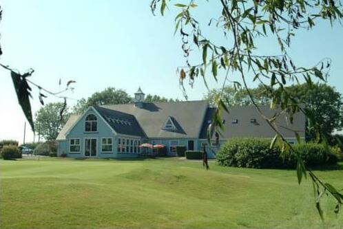 Richmond Park Golf Club - Photo2