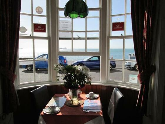 Lyndale Guest House Weymouth - Photo4