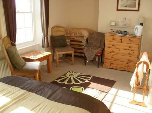 Lyndale Guest House Weymouth - Photo5
