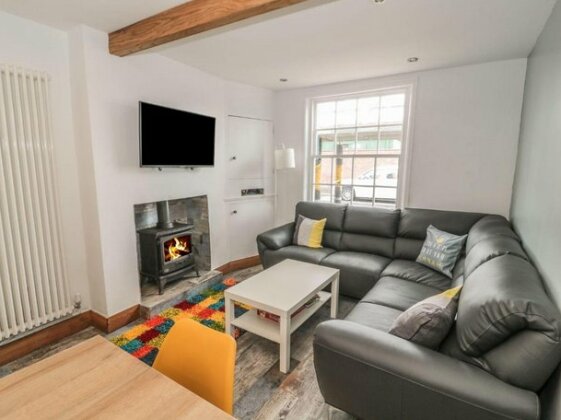 11a Church Street Whitby - Photo2