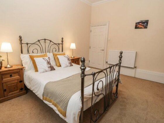 Flat 4 Whitby - Photo4