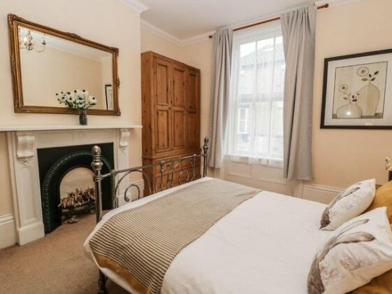 Flat 4 Whitby - Photo5