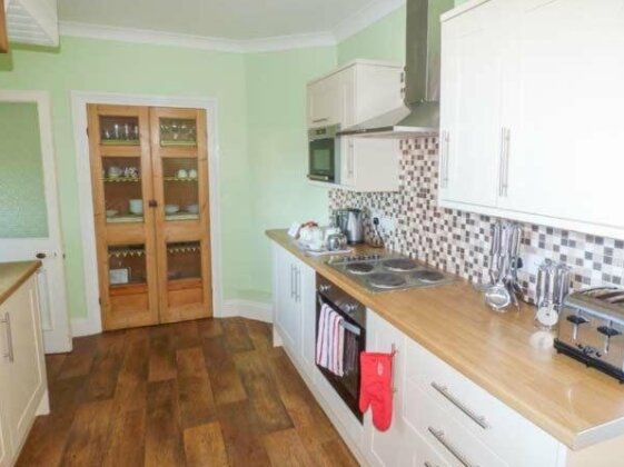 Mayfield Manor - Photo3
