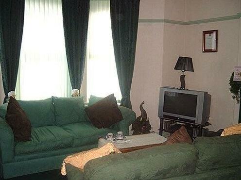 Rosewood B&B - Photo2