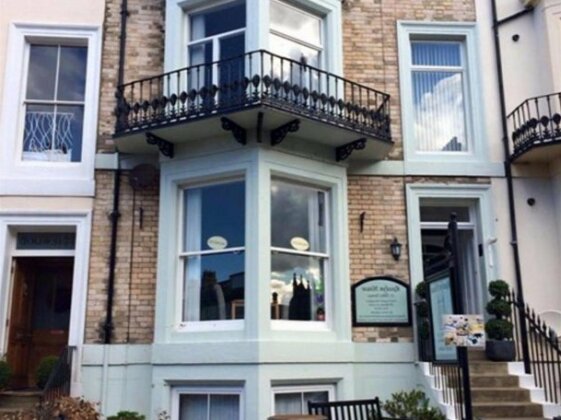 Rosslyn House