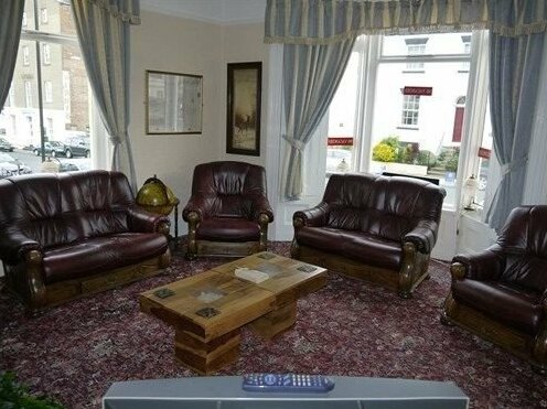 The Corner Guest House - Photo2