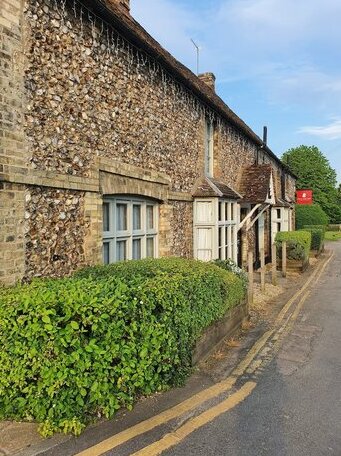 The Red Lion Hotel Whittlesford