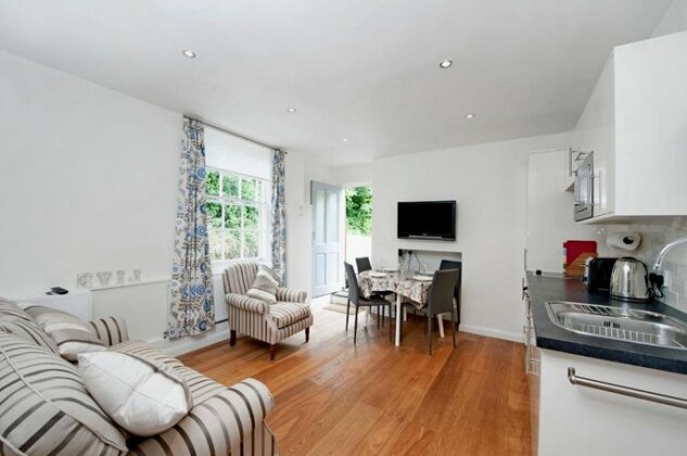 The Apartment 24 West End Terrace Winchester - Photo2