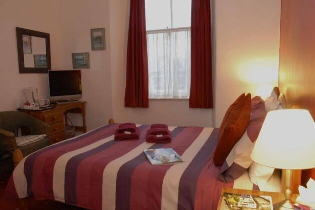 Adam Place Guest House - Photo4