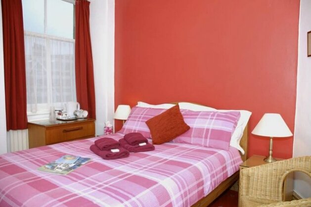 Adam Place Guest House - Photo5