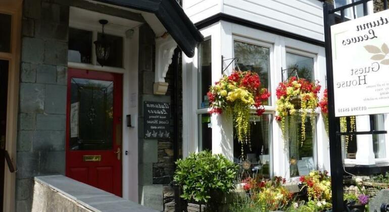 Autumn Leaves Guest House - Photo3