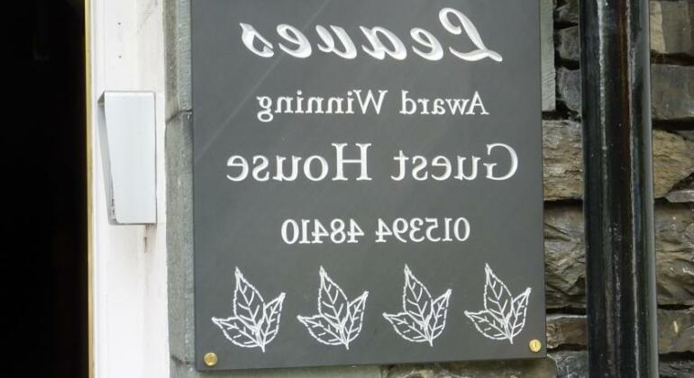 Autumn Leaves Guest House - Photo4
