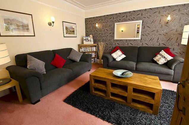 Oldfield House - Photo3