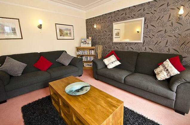 Oldfield House - Photo4