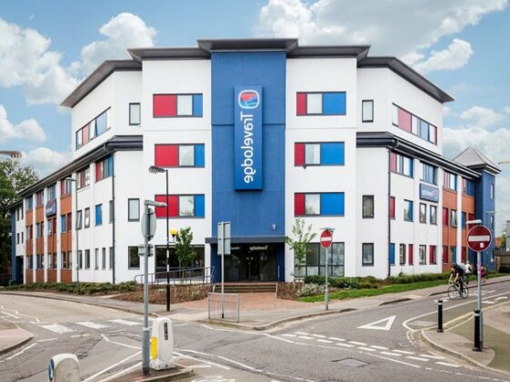 Travelodge Woking Central Hotel