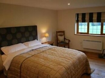 Brook Farm Bed and Breakfast - Photo3