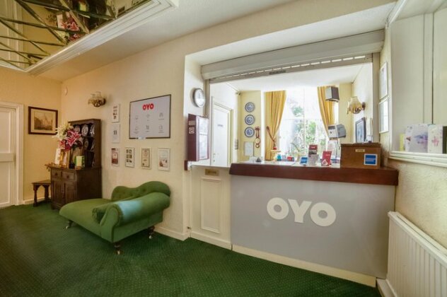 OYO The Cumberland Hotel - Photo4