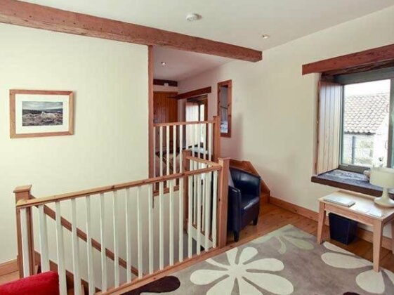Cow Byre Cottage Wrelton - Photo5