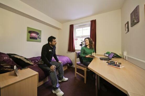 Snowdon Hall Student Accommodation Wrexham - Photo4