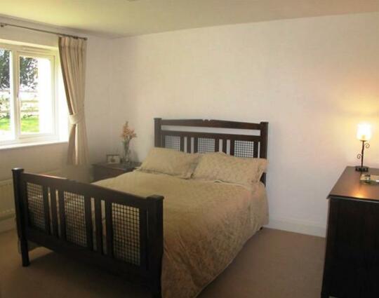 Sycamore House Wythall Solihull - Photo4