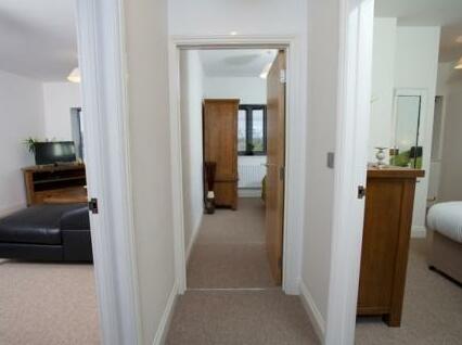 Yeovil Central Apartments - Photo2