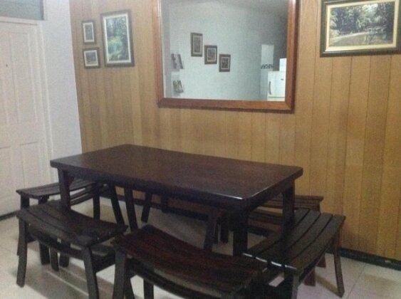 Mitchell's Guest House - Photo2