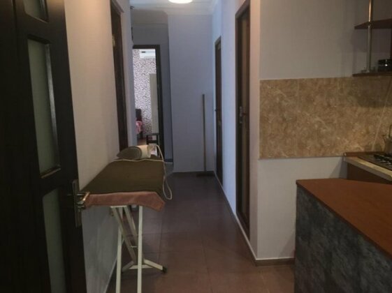 13 Rustaveli Ave Guest House - Photo3