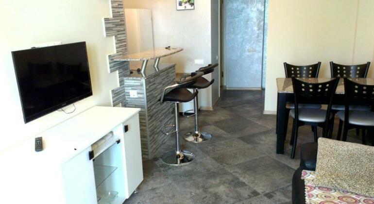 4 Seasons Apartment - Photo3