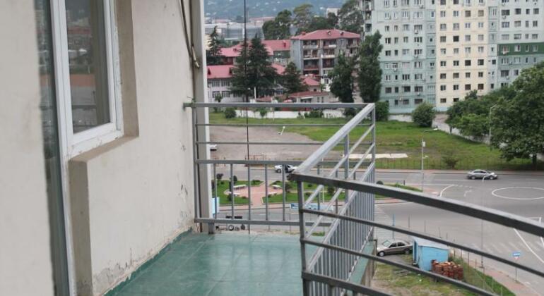 Apartment on Khimshiashvili 9A - Photo5