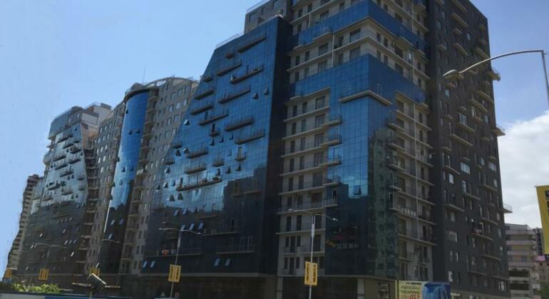 Batumi Centrum 3 Room City Side - Photo3