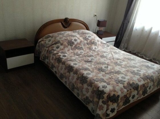 Cheap and Chic Batumi - Photo4