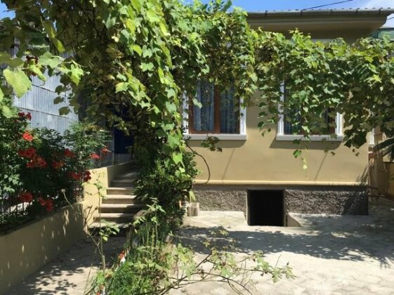Diana's House - Photo2