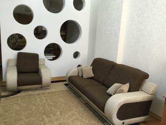 Diana's House - Photo3