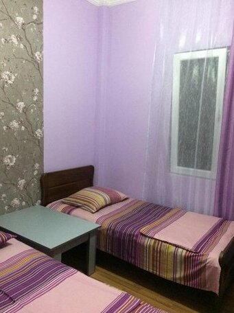 Dona's Guest House - Photo4
