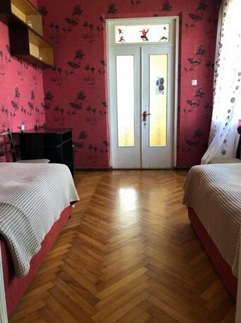 Emzari - Photo2