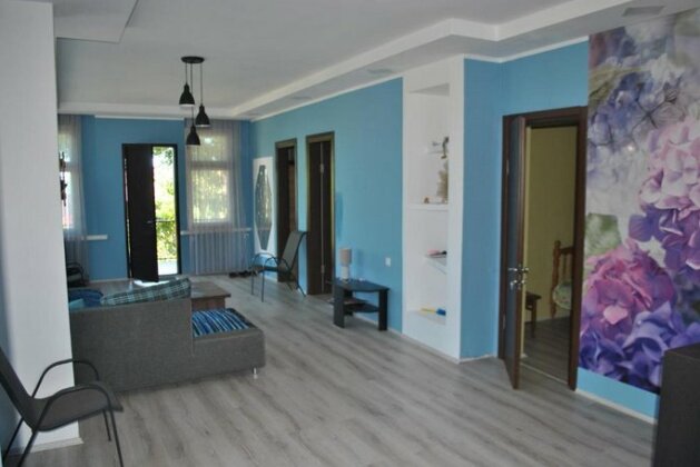 Green House Batumi - Photo4