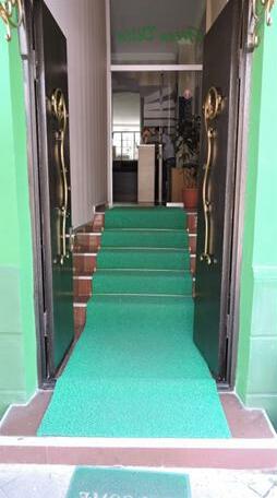 Green Villa Batumi - Photo5