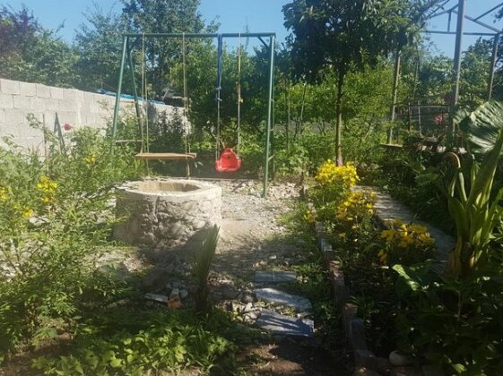 Guest House Luka Batumi - Photo2