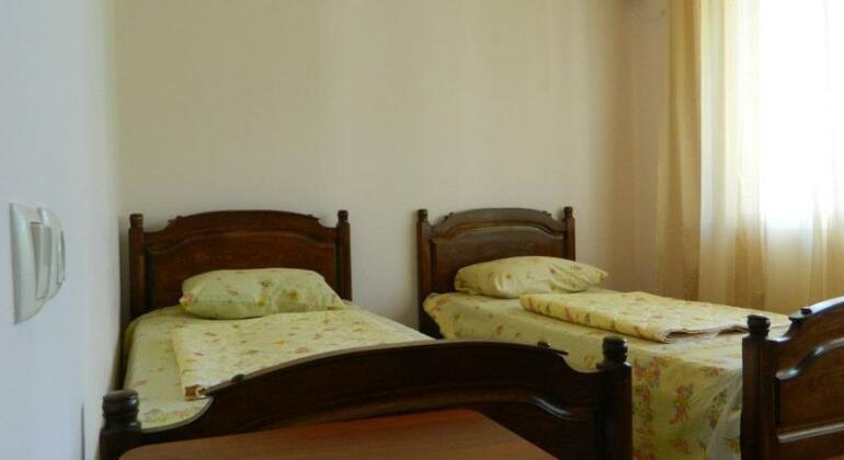 Guest House Nia - Photo3