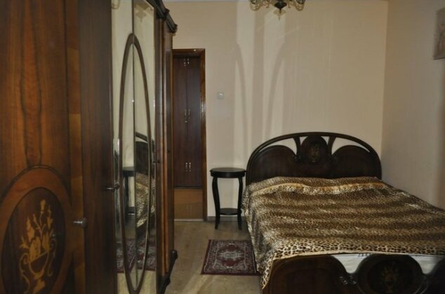 Holiday Home On Akhmeteli - Photo2