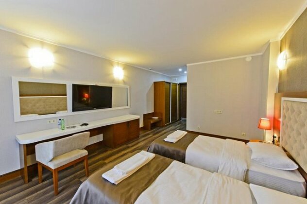 Hotel 19 Batumi - Photo4