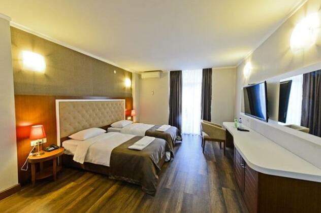 Hotel 19 Batumi - Photo5
