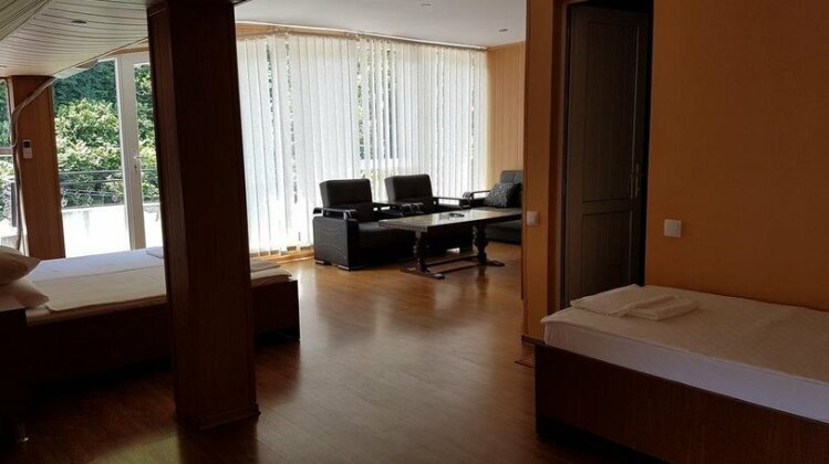 Hotel Del Mar Batumi - Photo2